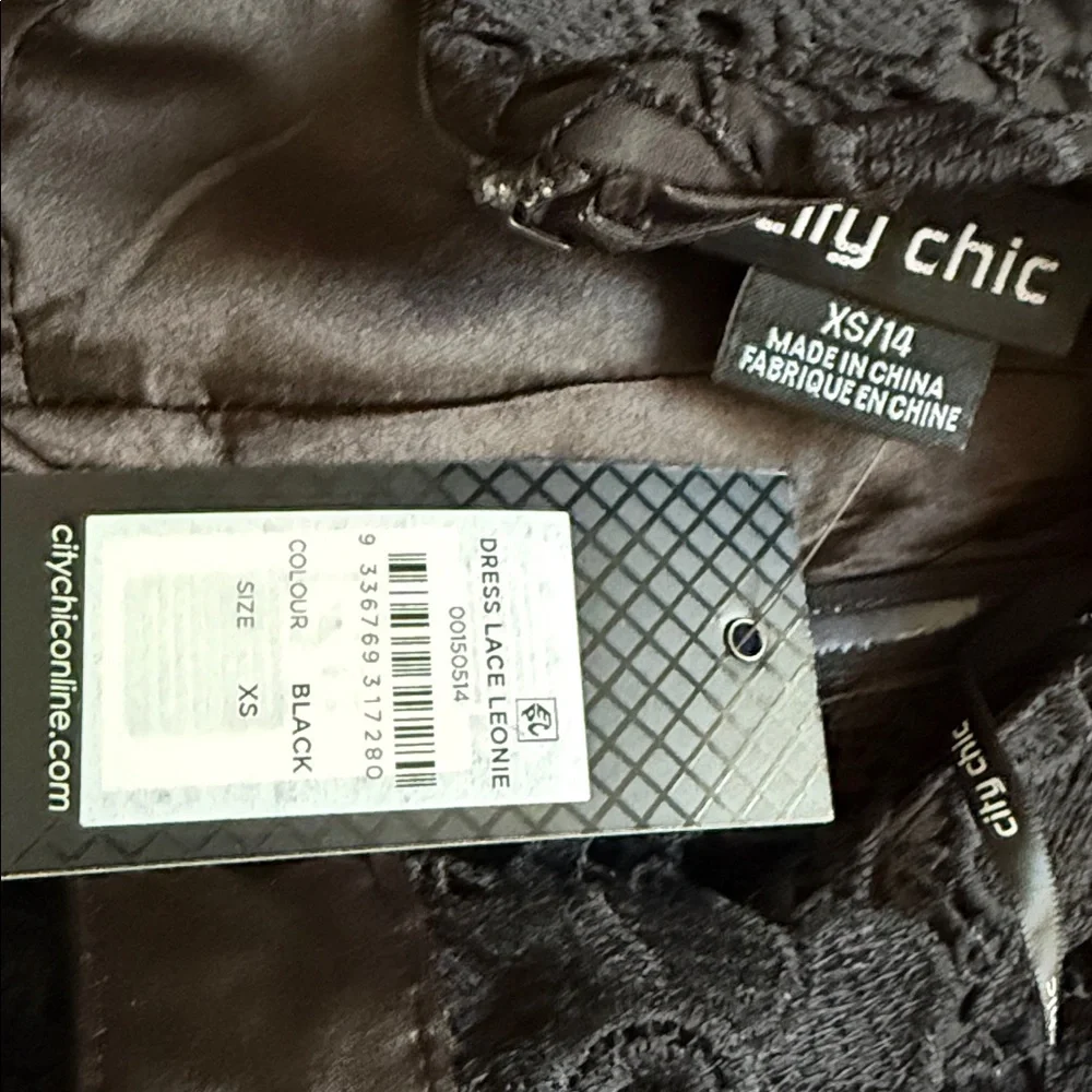 City Chic Dress Lace Leonie BLACK New With Tag
NWT size XS size 14 - Picture 2 of 2